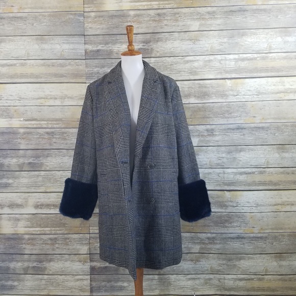 COPY - NWT Zara look alike Tartan Plaid Checked Coat with Fur Cuffs - Picture 6 of 8